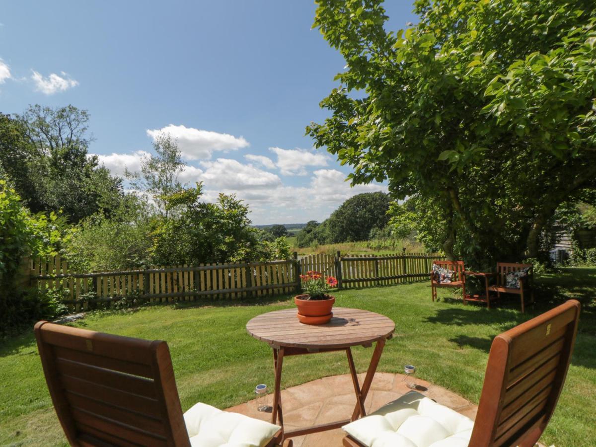 The Hideaway At Burrow Hill Ottery St Mary
