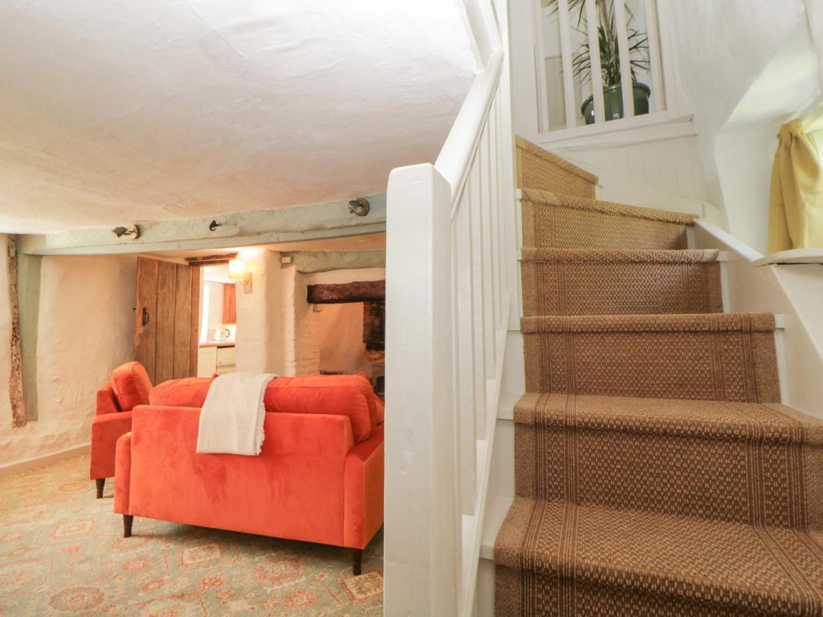 Holiday home The Hideaway At Burrow Hill